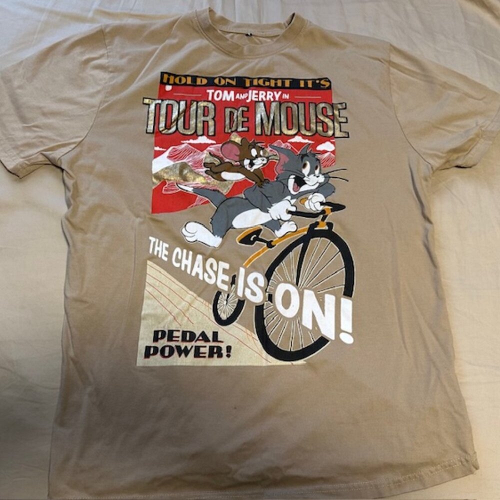 Tom and Jerry novelty shirt mens large